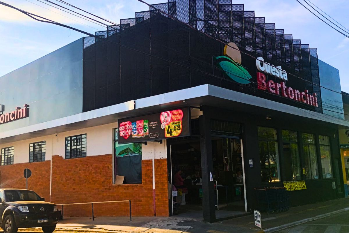 Fachada da loja Cuesta Bertoncini
